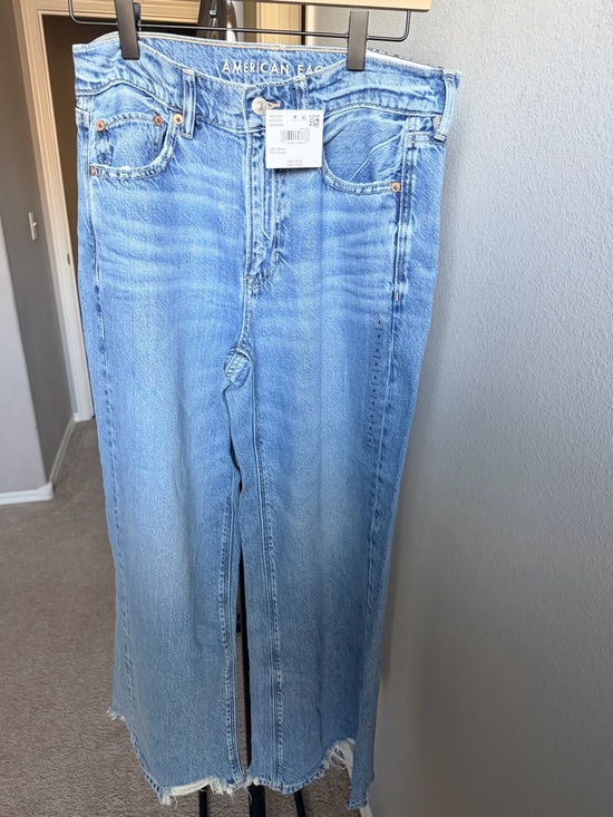 American Eagle Outfitters Denim - American Eagle Outfitters Light Wash Wide Leg Jeans